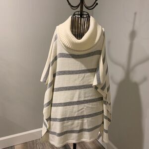 (New) Loft Women’s ponch